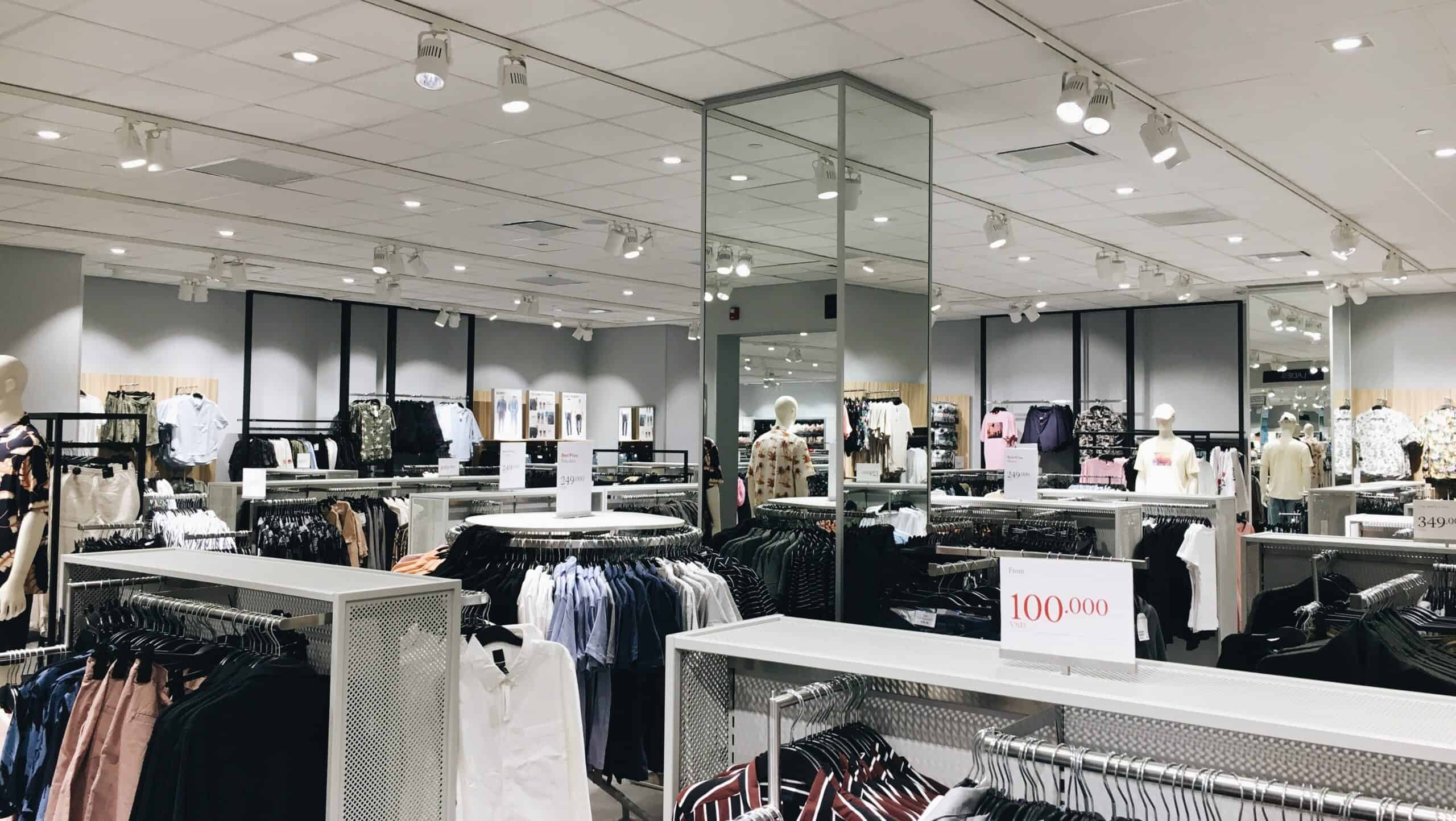 Varför din klädbutik behöver professionella städtjänster och varför Städly är rätt val
